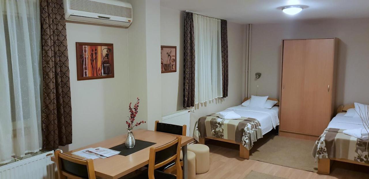 Hotel Topcider Belgrade Exterior photo