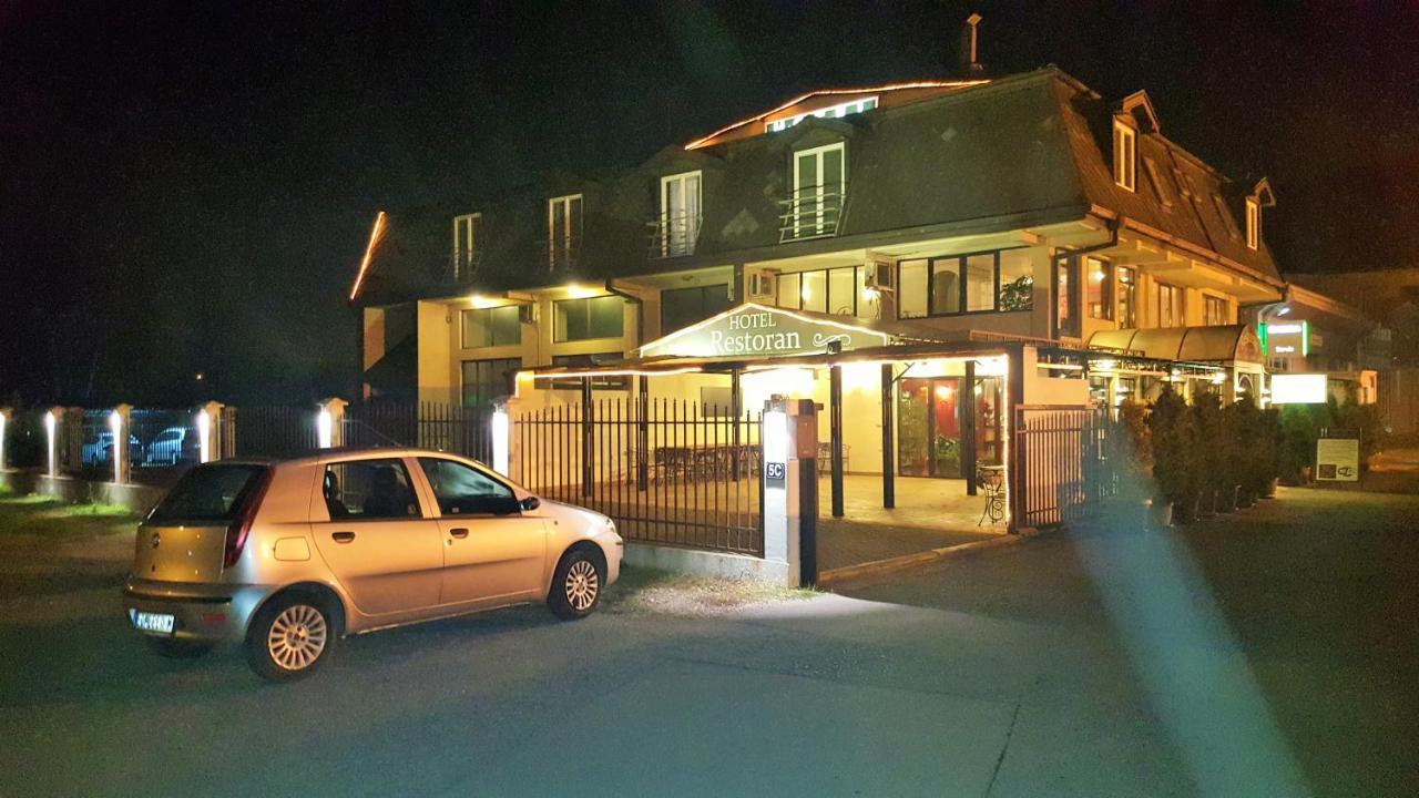 Hotel Topcider Belgrade Exterior photo